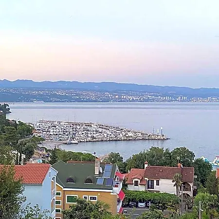 Hotel Salyna 3*